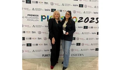 Foto de Mara Gmez, galardonada con el Premio al Relevo Empresarial en los Premios Picasso 2025