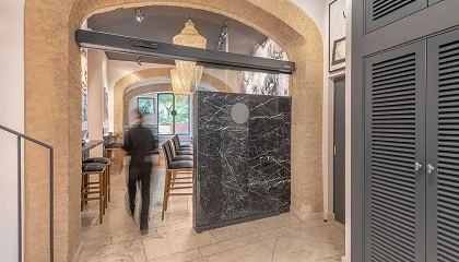 Foto de La puerta automática, un aliado estratégico para arquitectos y constructores