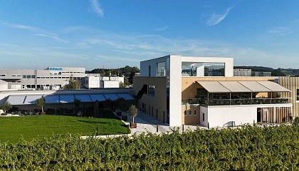 Foto de Toldos markilux para refeies ao ar livre nas vinhas austracas