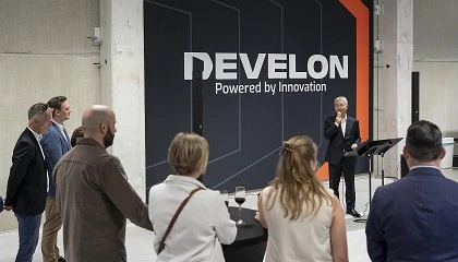 Foto de Develon abre un nuevo centro de distribucin de piezas en Blgica