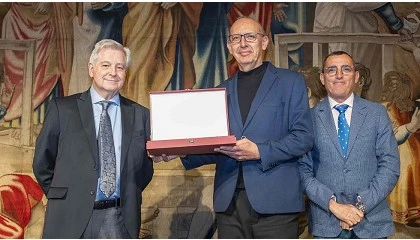 Foto de Interempresas recibe la Placa de Honor del Colegio Oficial de Ingenieros Agrnomos de Centro y Canarias