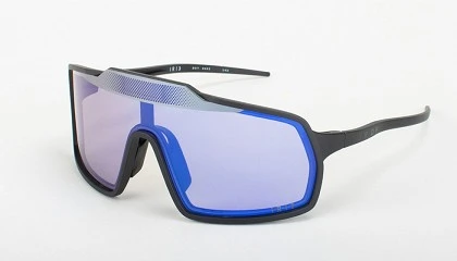 Foto de Out Of sorprende con las nuevas gafas Bot 2 IRID X-10