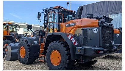 Foto de Develon lana novo kit de gesto de resduos e reciclagem para carregadoras de rodas