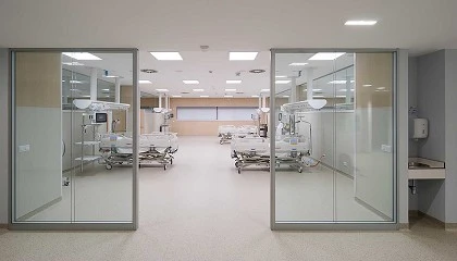 Foto de 25.000m2 de pavimentos de altas prestaciones Gerflor en la renovación del Hospital 12 de Octubre