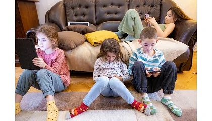 Foto de AIJU presenta los resultados del estudio Sobreexposición a pantallas y efectos en el desarrollo infantil