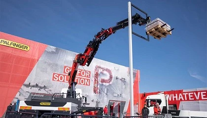 Foto de Palfinger excede as expectativas com o lanamento da nova grua PK 880 TEC na Bauma
