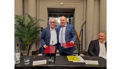 Foto de Convenio entre cooperativas agroalimentarias y Gobierno de Aragn para reforzar la Red ARAX