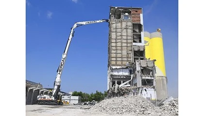 Foto de Hercal, pioneros en adquirir la excavadora de demolicin ms grande de la Pennsula Ibrica: Liebherr R 980 Demolition