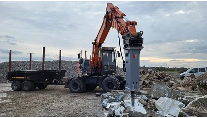 Foto de Epiroc apresenta o martelo hidrulico EC 100 melhorado e amplia a sua gama de pulverizadores