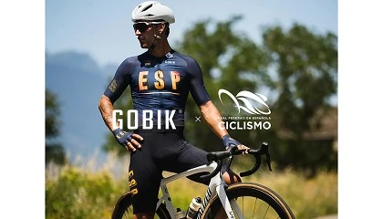 Foto de Gobik lanza la nueva equipacin oficial de la Seleccin Espaola tras su acuerdo con la RFEC