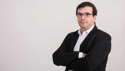Foto de Especialista... Tratamento trmico de metais