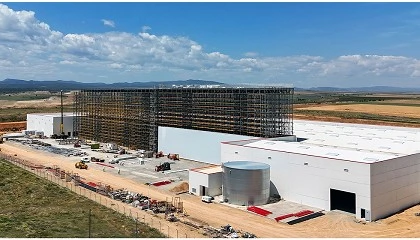 Foto de Polypal equipa el almacn autoportante de Aratea