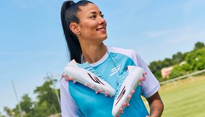 Foto de Leila Ouahabi se une al Team Skechers