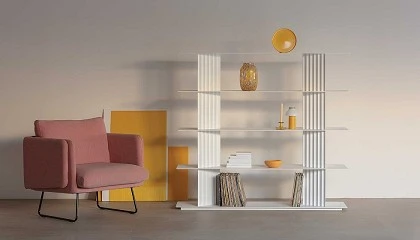 Foto de RS Barcelona ampla su coleccin Plec con la estantera Plec Shelving