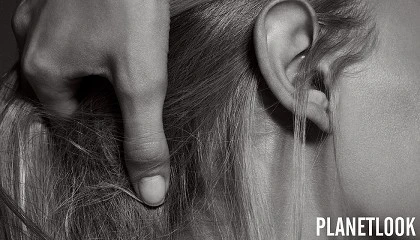 Foto de Steel Grey: la estrategia antiamarillo que embellece el cabello gris