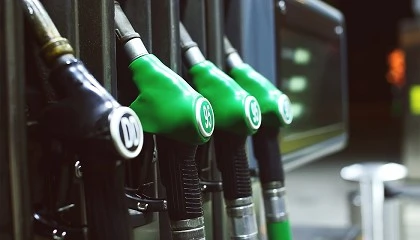 Foto de La facturación de las gasolineras cayó un 1,3% en 2024 a causa del descenso de los precios, según DBK