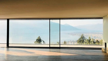 Foto de PTA Herrajes apuesta por nuevas soluciones para ventanas minimalistas en cualquier carpintera