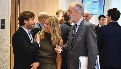 Foto de La AEA rene en el Parlamento Europeo a eurodiputados y representantes del sector para analizar el impacto del CBAM en la industria del aluminio