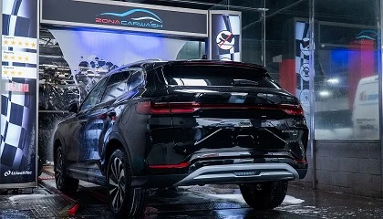 Foto de Zona Car Wash Sabadell: innovación, confort y sostenibilidad en el lavado de vehículos