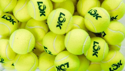 Foto de Las 'Fresh Balls' de LK seguirn siendo la bola oficial de las Series Nacionales de Pdel