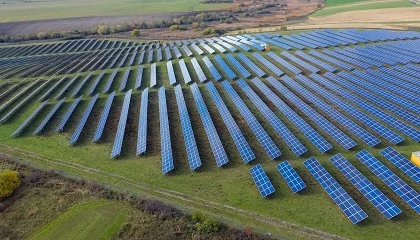 Foto de La potencia instalada de energía eólica y solar crece más de un 80% en cinco años