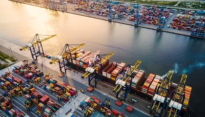 Foto de Electrificación y digitalización impulsan una nueva era portuaria más eficiente y sostenible en España