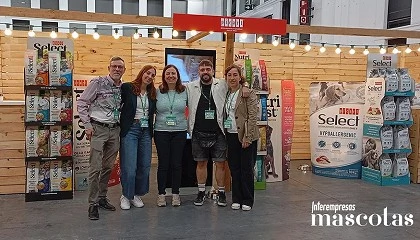 Foto de Picart dona ms de 200 kg de alimento en Mascoting Barcelona 2025