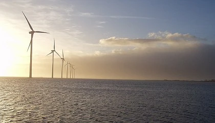 Foto de El sector eólico exige medidas urgentes para no perder el tren de la eólica marina flotante en España
