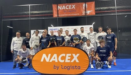 Foto de Grandes leyendas del Real Madrid y el Bara se unen por una buena causa en el Desafo NACEX