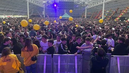 Foto de Provacuno conquista a los jvenes en la Carpa Universitaria de Pamplona con su MegaPepito