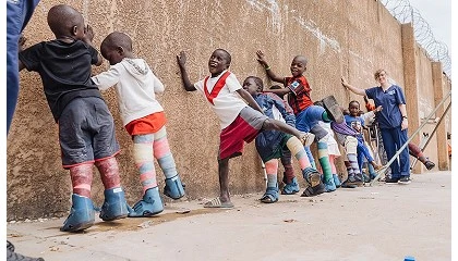 Foto de Mercy Ships lanza el programa Cargo Day 2025 para recaudar fondos destinados a su labor humanitaria