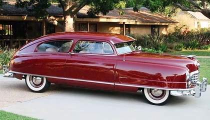 Foto de El primer cinturón de seguridad para automóvil, en el Salón de la Fama 2025 de la SPE