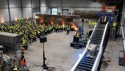 Foto de Omr�, la joint venture de TOMRA y Plastretur, procesar� 90.000 toneladas de residuos pl�sticos