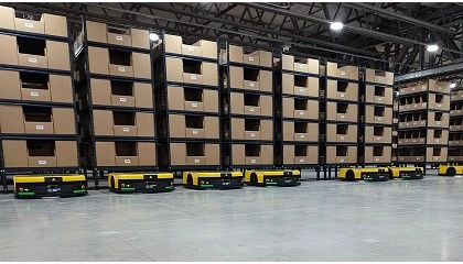 Foto de Quicktron Robotics lanza la suite QuickMix de tecnologas integradas de manipulacin de mercancas para Europa