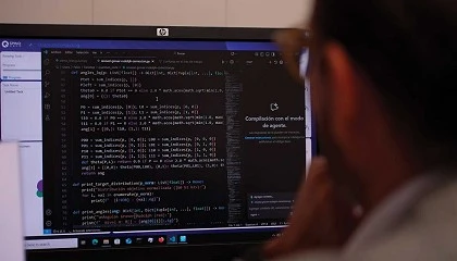 Foto de La Universidad CEU UCH utiliza gemelos digitales para simular el impacto de la erosión en las palas de los aerogeneradores