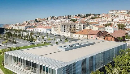 Foto de El panel sándwich Isodeck PVSteel incorpora altas prestaciones térmicas y estructurales