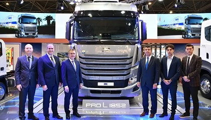 Foto de BMC desvela la nueva PRO L 1852 en Solutrans 2025: motor Cummins de hasta 560 CV y cabina de nueva generaci�n