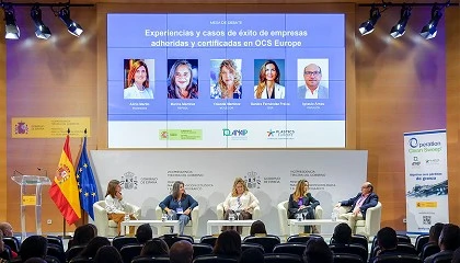 Foto de La industria de los plsticos y la Administracin unen fuerzas en la gestin sostenible de los pellets