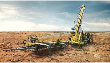 Foto de Epiroc relan�a sistema de manuseamento de barras para melhorar a seguran�a do operador