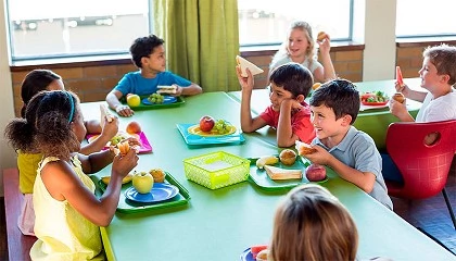 Foto de Grupo Maestro refuerza su compromiso con la alimentacin saludable en los comedores escolares de Madrid