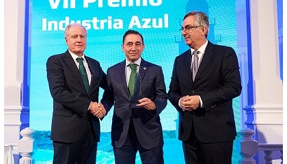 Foto de Tony Fernndez Jove recibe el VII Premio Industria Azul por su papel en la internacionalizacin del sector martimo cntabro