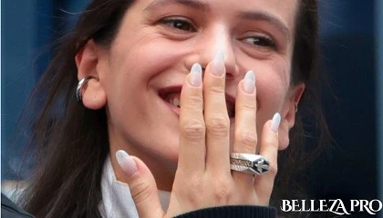 Foto de Las uñas de Rosalía en su última gira: los consejos de Kure Bazaar para cuidarlas