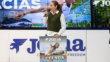 Foto de Joma rinde tributo a Carolina Navarro