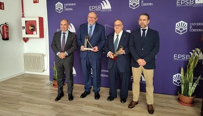 Foto de El Colegio de Ingenieros de Minas del Sur recibe un reconocimiento por el centenario de la EPS de Belmez