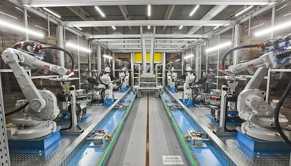 Foto de Un proceso de montaje automatizado reduce a 40 segundos la producción de dos paneles de puerta