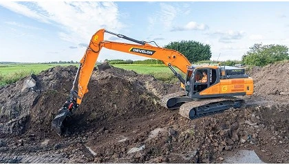 Foto de Develon lan�a nova gama de escavadoras el�tricas