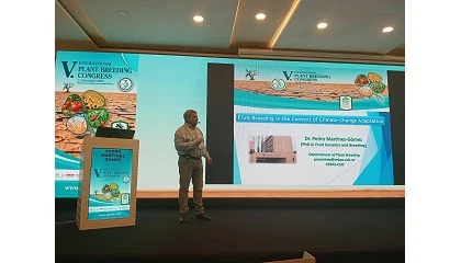 Picture of El director del CEBAS-CSIC recibe un reconocimiento internacional en Turquía por su trayectoria en mejora genética de frutales