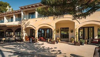 Foto de Cerramientos de aluminio para abrir la arquitectura al Mediterr�neo sin renunciar a eficiencia y seguridad