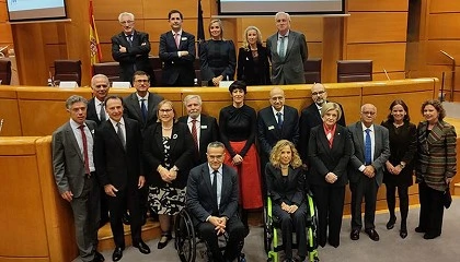 Foto de Agust�n S�nchez-Toledo Ledesma recibe el Premio al M�rito Social en Prevenci�n de Riesgos Laborales en el Senado