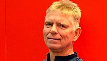 Foto de Los sistemas de alimentaci�n ininterrumpida de CC montados en riel DIN protegen los equipos alimentados con CC